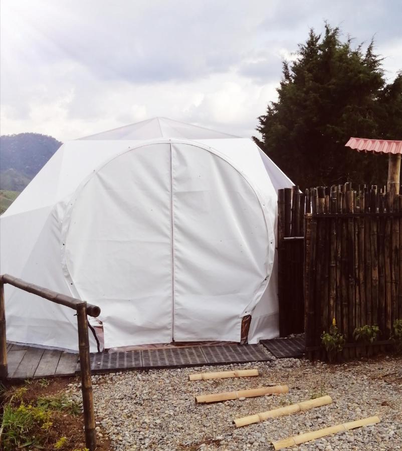 Alua Glamping Hotel Pereira Exterior photo
